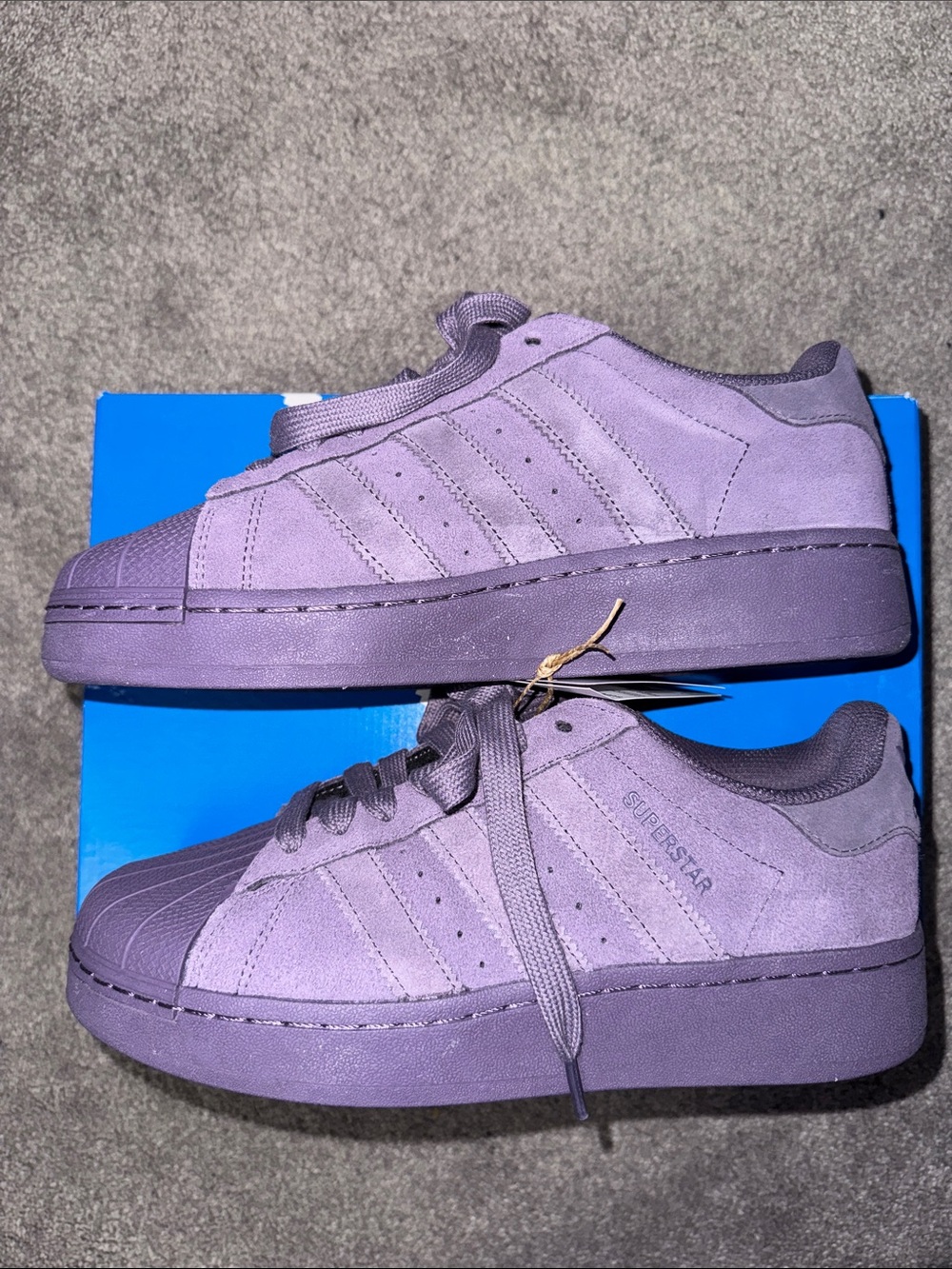 Adidas Superstar - Picture 2 of 5